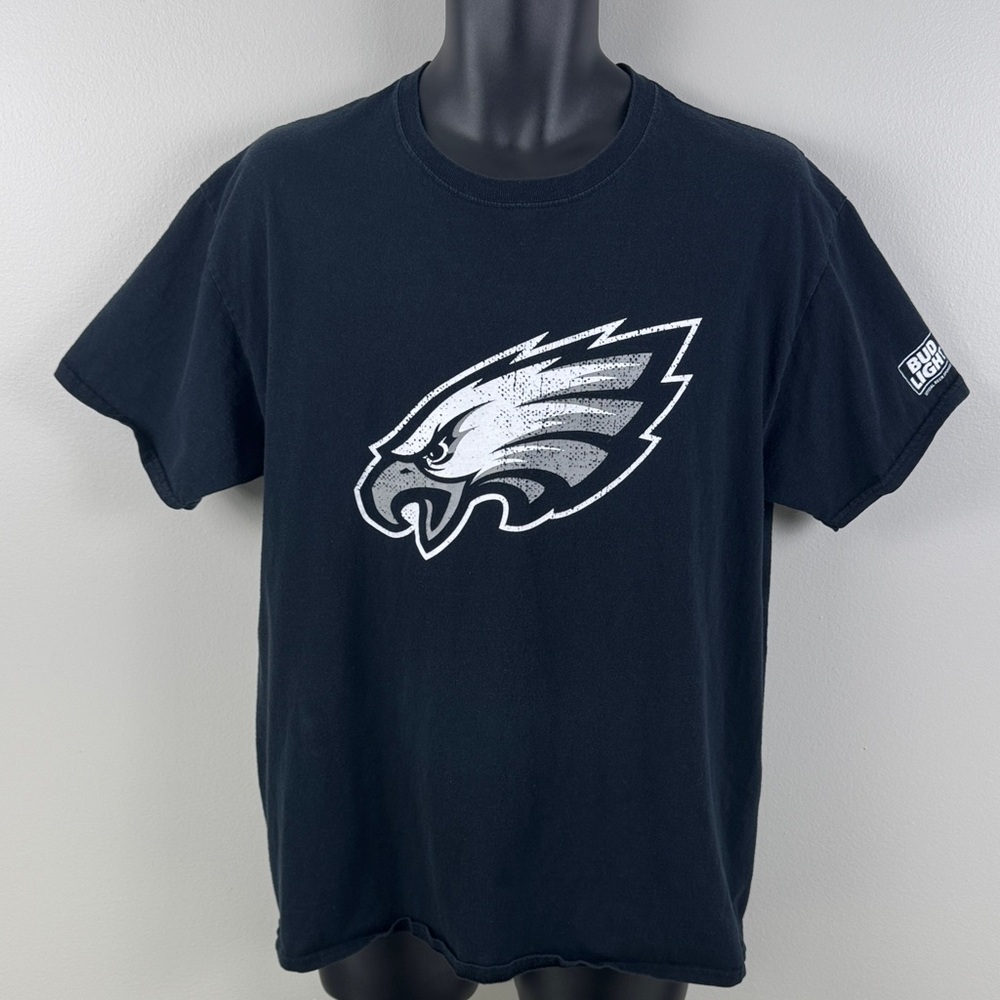 Philadelphia Eagles NFL Black T-Shirt with Silver Logo - L